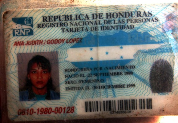 Pandilleros prenden fuego a negocio; fallece una persona