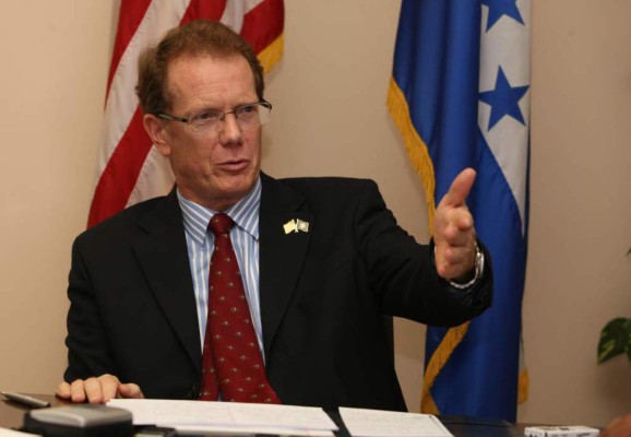 Embajador de EEUU, James Nealon, envía mensaje de Navidad a hondureños