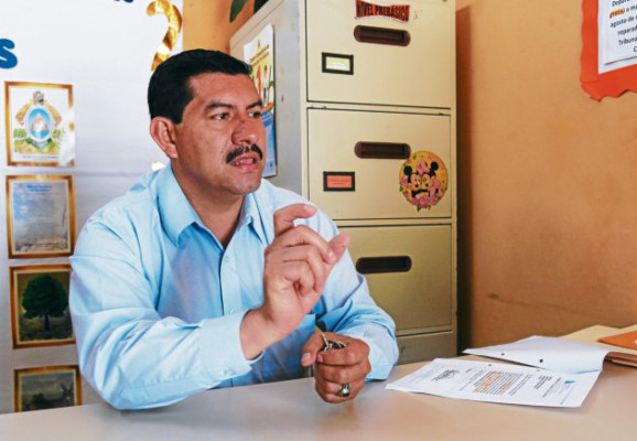 'Lo que pedimos es trabajo y reparaciones de centros”