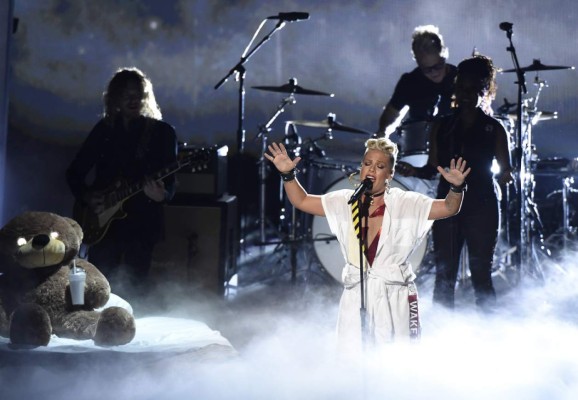 Kendric Lamar se lleva el Video del año en los VMA