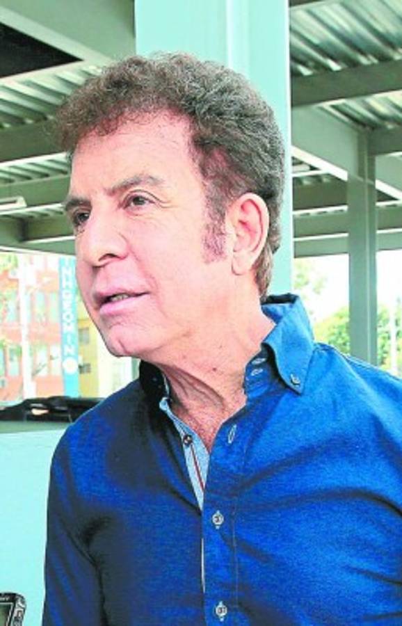 Tres coordinadores del Partido Liberal ya se han unido a la alianza opositora