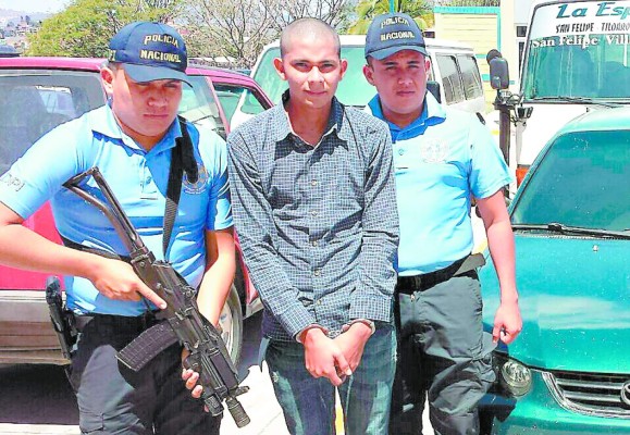 Hallan los cuerpos de dos hermanos en una montaña