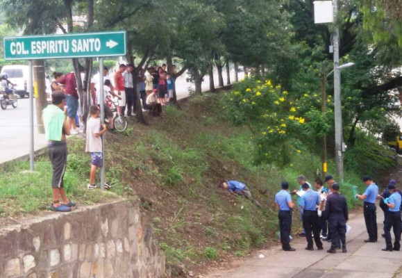 Hallan anciano muerto en colonia Espiritu Santo