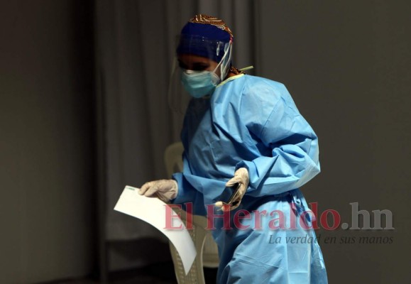 Personal de la salud en Honduras urge de más vacunas anticovid