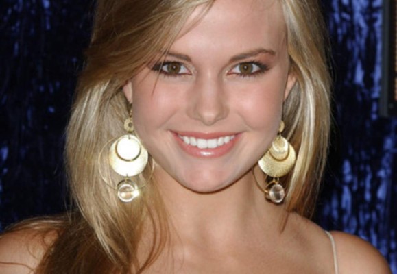 Ex Miss a punto de suicidarse por vergonzosa respuesta