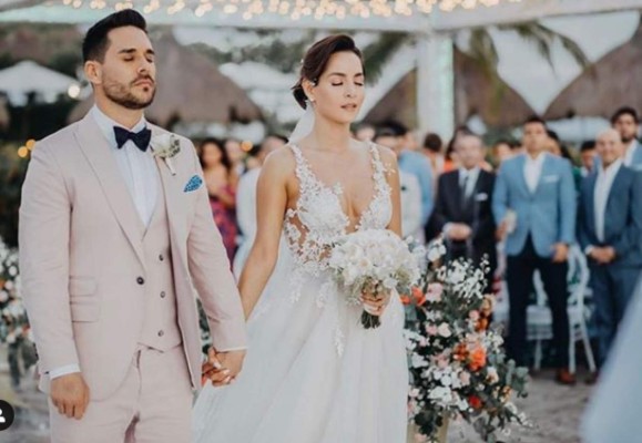 Los vestidos que Carmen Villalobos usó en su boda con Sebastián Caicedo