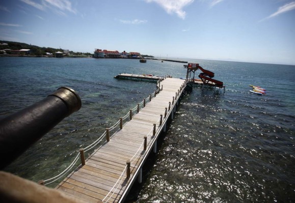 Cultura y adrenalina al visitar el Museo del Jade y el canopy Monkey La-La Zip