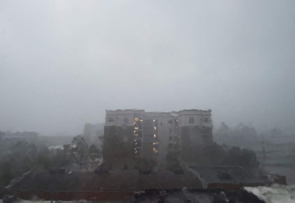 Personas heridas, evacuaciones e inundaciones deja el paso del huracán Florence en Carolina del Norte