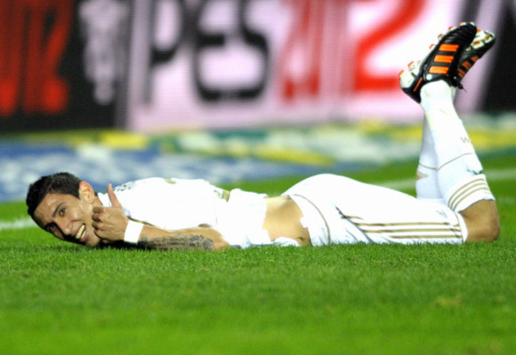 El Blanco no afloja el puño...