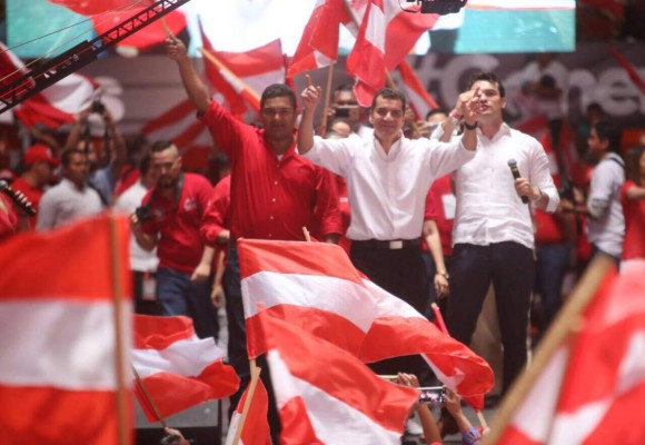 Honduras: Gabriela Núñez culmina campaña proselitista en medio de la euforia del pueblo liberal