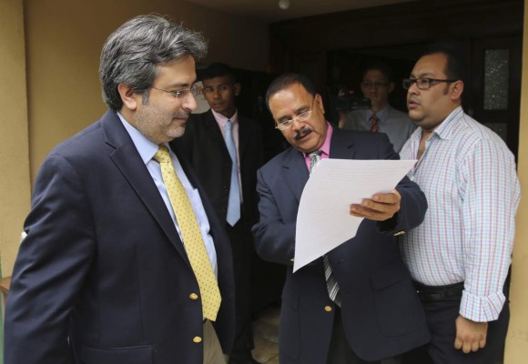 Esdras López denuncia a Patricia Rodas ante la Maccih