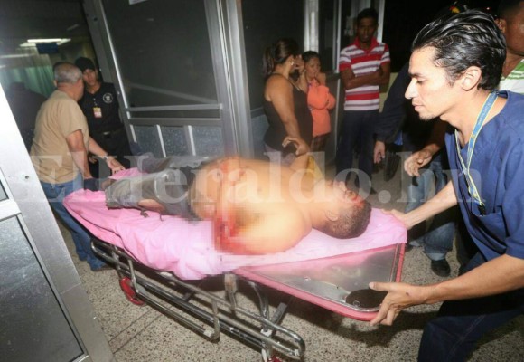 Honduras: Varios pasajeros quemados tras incendiarse bus interurbano por choque