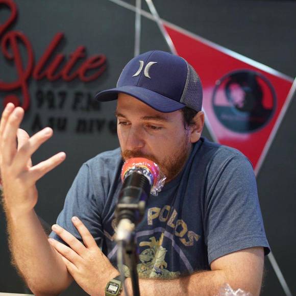 ¿Quién era Diego Gallardo, el cantante que murió por una bala perdida en Ecuador?