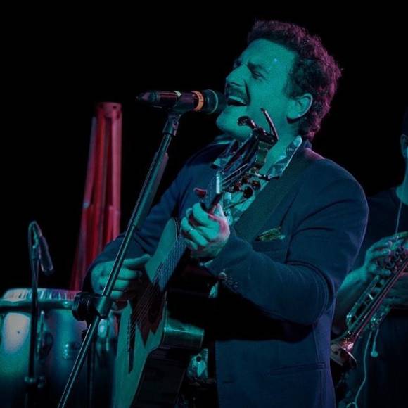 ¿Quién era Diego Gallardo, el cantante que murió por una bala perdida en Ecuador?