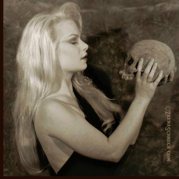 Zeena Schreck, la hija de los fundadores de la iglesia de Satán