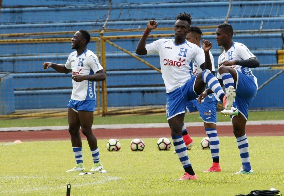 No habrá tridente en Honduras, pero sí una delantera que genera peligro con Alberth Elis y Romell Quioto