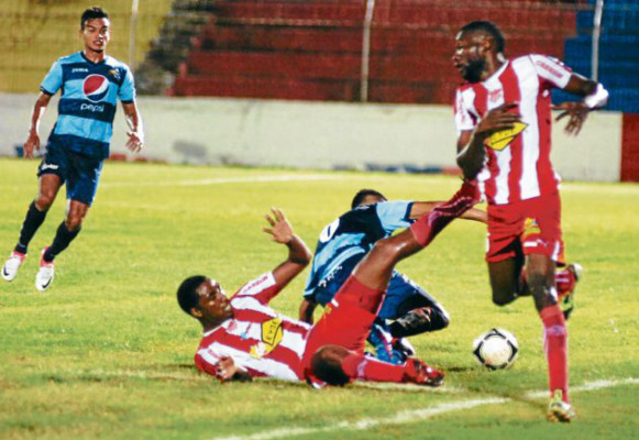Eddie Hernández hizo justicia y rescata un punto para Motagua