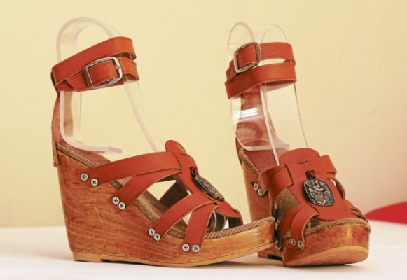 Calidad y comodidad para sus pies, la tendencia en zapatos