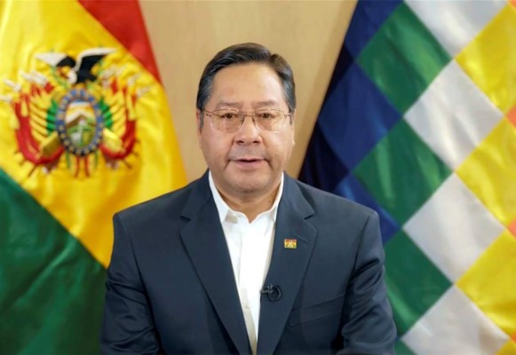 Presidente de Bolivia supera chequeo médico por cáncer