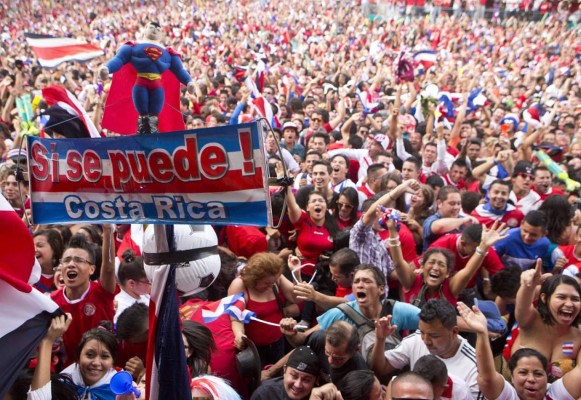 Fiesta en Costa Rica por el pase a cuartos en el Mundial