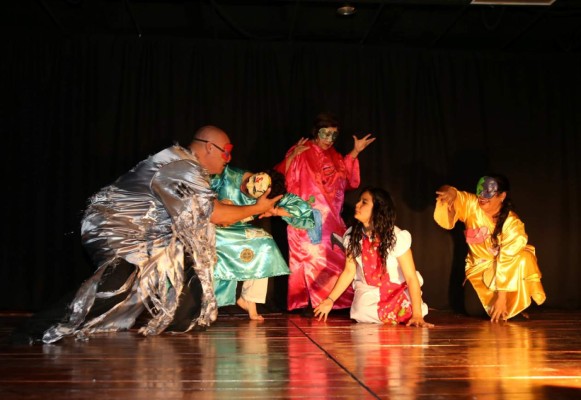 'Clementina Suárez vive', una obra en homenaje a la poeta