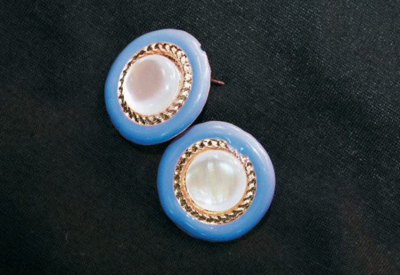 Encuentre el arete perfecto según su rostro