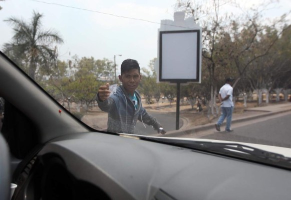 Dan ultimátum a dueños de clínicas cercanas a Tránsito