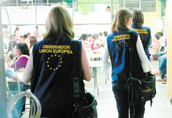 Técnico de la OEA ni siquiera revisó la base de datos, asegura la firma Dale Vukanovich