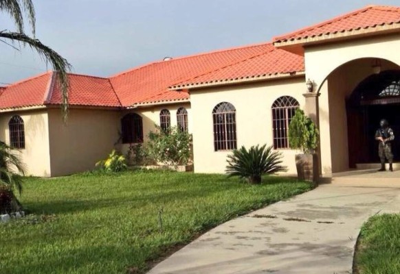 Allanan vivienda del alcalde de Yoro por sospechas de narcotráfico