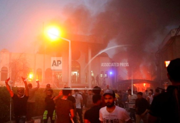 Incendian consulado iraní en ciudad del sur de Irak