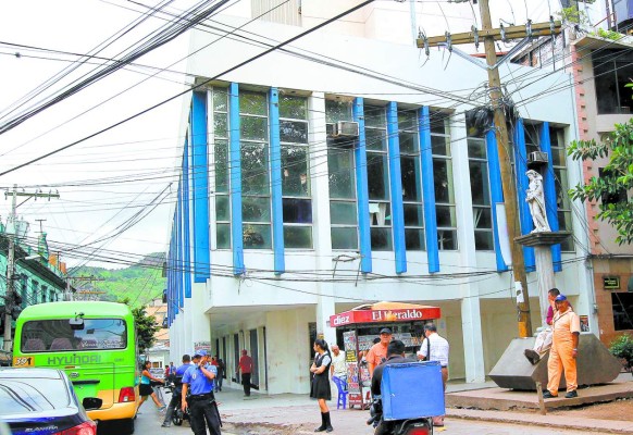 Giro económico y social marca 100 días del presidente de Honduras