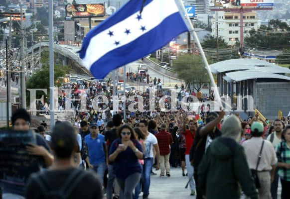 Acuerdo sobre creación de una mesa mediadora podría darse este lunes