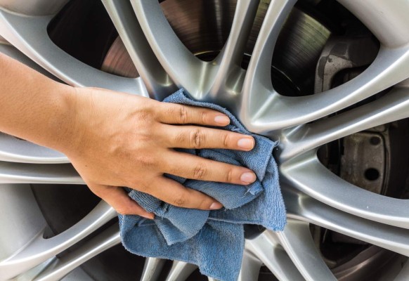 Conserve los rines de su vehículo de manera impecable