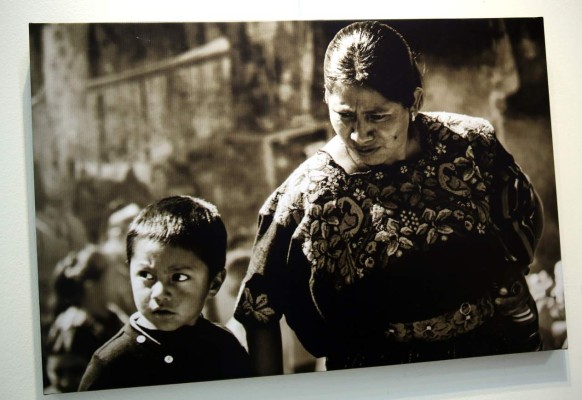 Juanjo Tenas celebra 33 años de trayectoria en la fotografía