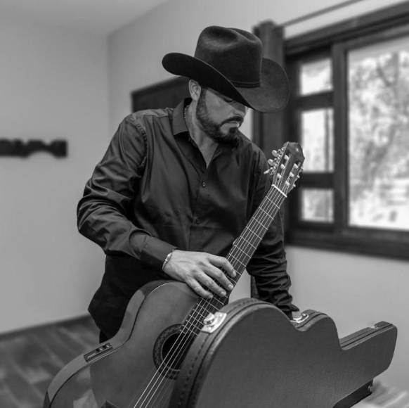 Pancho Ugalde, el hermano de Ana Bárbara que seguramente no conocías