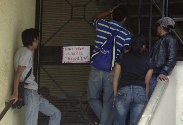 UNAH: Por intereses atizan pleito estudiantil