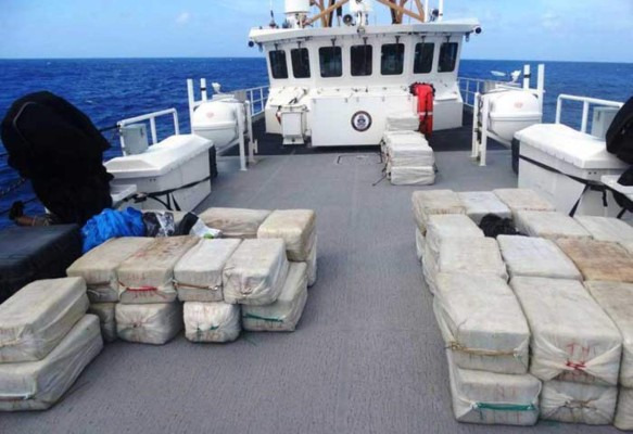 Guardacostas de EEUU descargan en Florida 16 toneladas de cocaína incautada &nbsp;&nbsp;