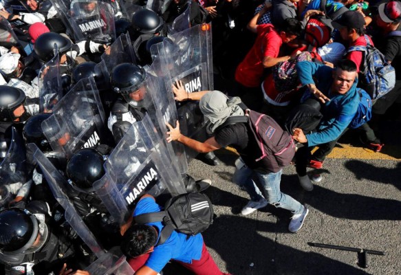 ¿Caravana migrante llega a su fin tras haber sido frenada en México?