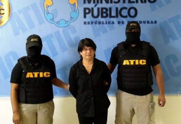 Honduras: Detienen a dos exempleadas de la extinta DEI acusadas de abuso de autoridad