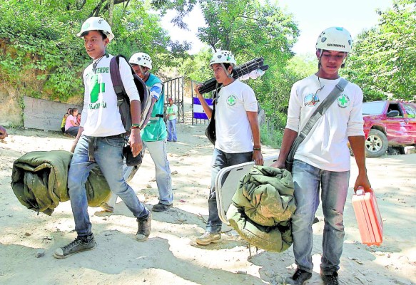 Honduras: Con lágrimas, mineros desisten búsqueda de compañeros