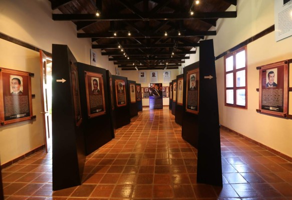 Cinco iglesias, el Museo de Arqueología, la Caxa Real, el Museo Histórico y Cívico y la Casa de la Cultura son algunos de los monumentos coloniales que posee la excapital Comayagua