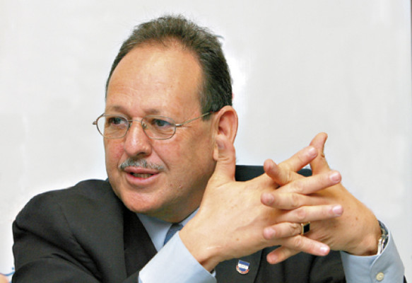 Fernando Anduray pedirá el 'rescate' del Partido Nacional desde remota aldea de Intibucá