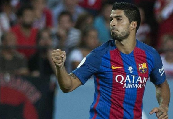 Barcelona 1-0 Real Madrid: Un certero cabezazo de Suárez abre el marcador