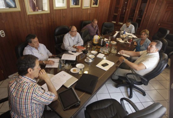 La cuota de un millón 'no es negociable” para el Partido Liberal