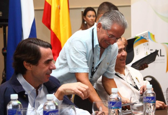 'No puede haber países exitosos en regímenes fracasados': JOH