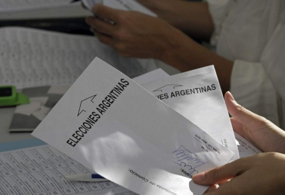 Argentina vota 'en paz' en balotaje presidencial, dicen Macri, Scioli y Kirchner&nbsp;&nbsp;