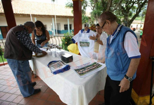 Chelato Uclés conmemora el 35 aniversario de la clasificación al Mundial de España 82&nbsp;&nbsp;