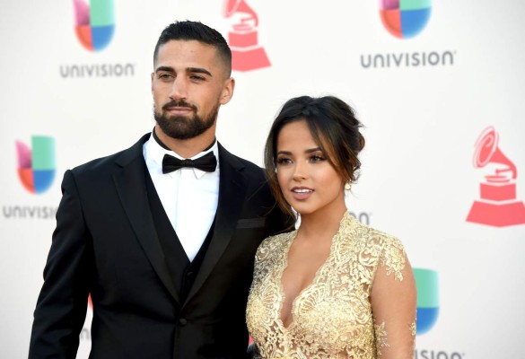Becky G en la cima de la plataforma YouTube con 'Mayores”