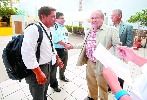 Tribunal Supremo Electoral explica las reformas en el diálogo