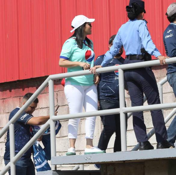 No se mira por TV: atractivas motagüenses imponen presencia en el Carlos Miranda